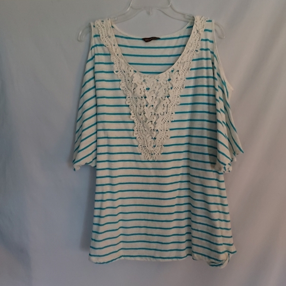 Striped Lace-Trimmed Women's Top - Picture 1 of 8
